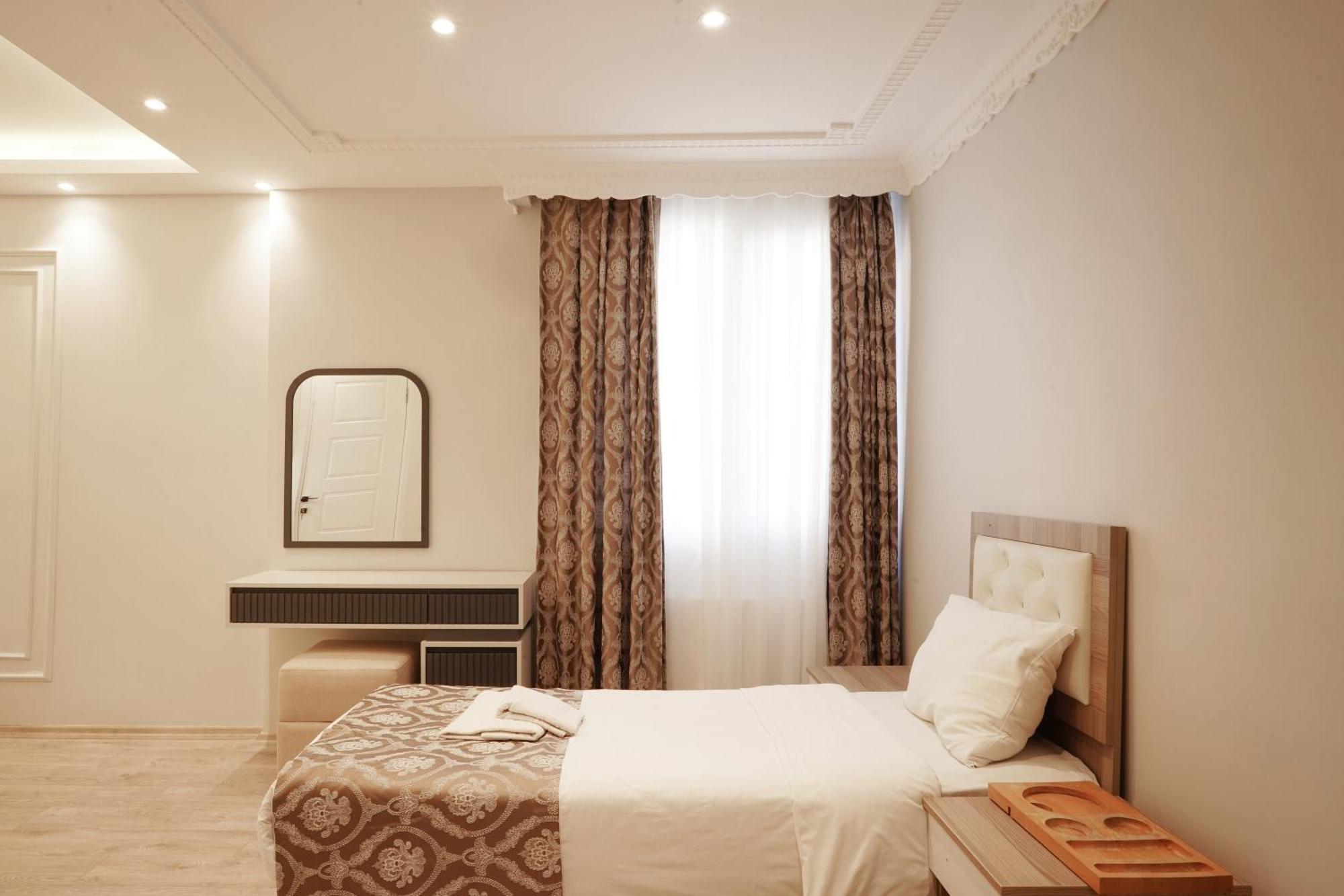 Ararat Hotel Istanbul Exterior photo