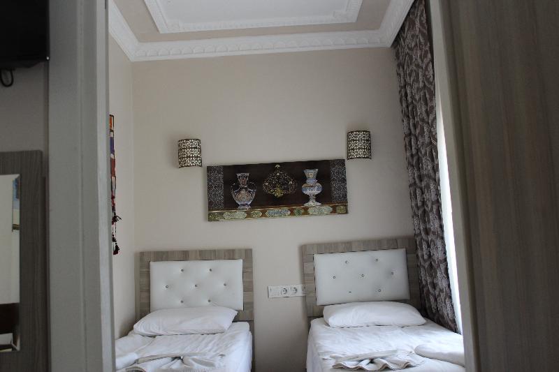Ararat Hotel Istanbul Exterior photo